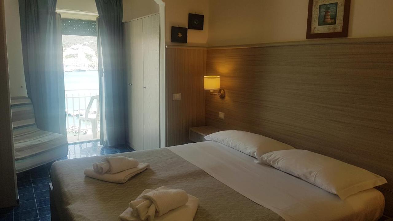 Hotel La Baia 蓬扎 外观 照片