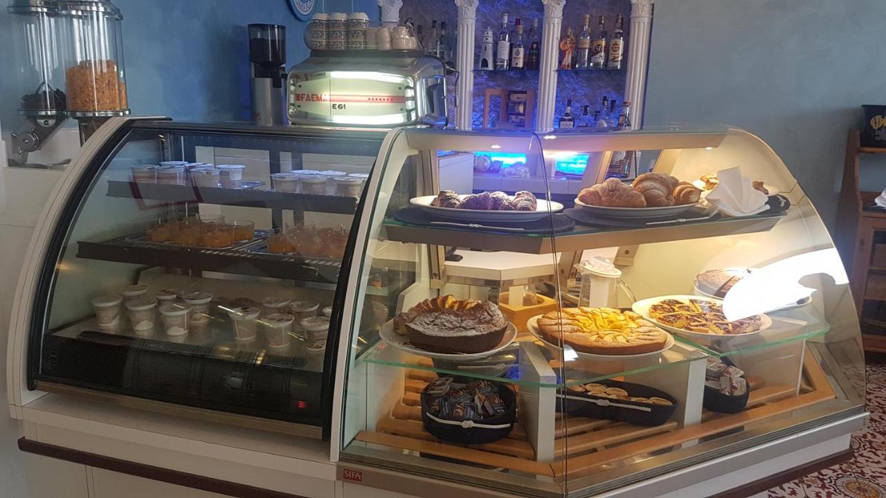 Hotel La Baia 蓬扎 外观 照片