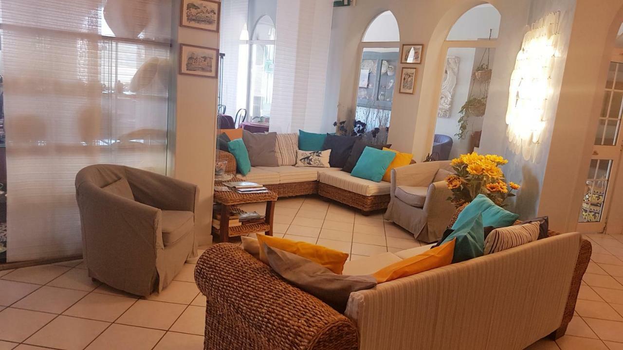 Hotel La Baia 蓬扎 外观 照片
